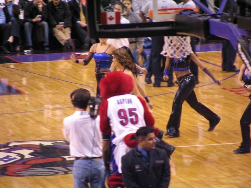 Raptors - 02.04.2005 213.jpg